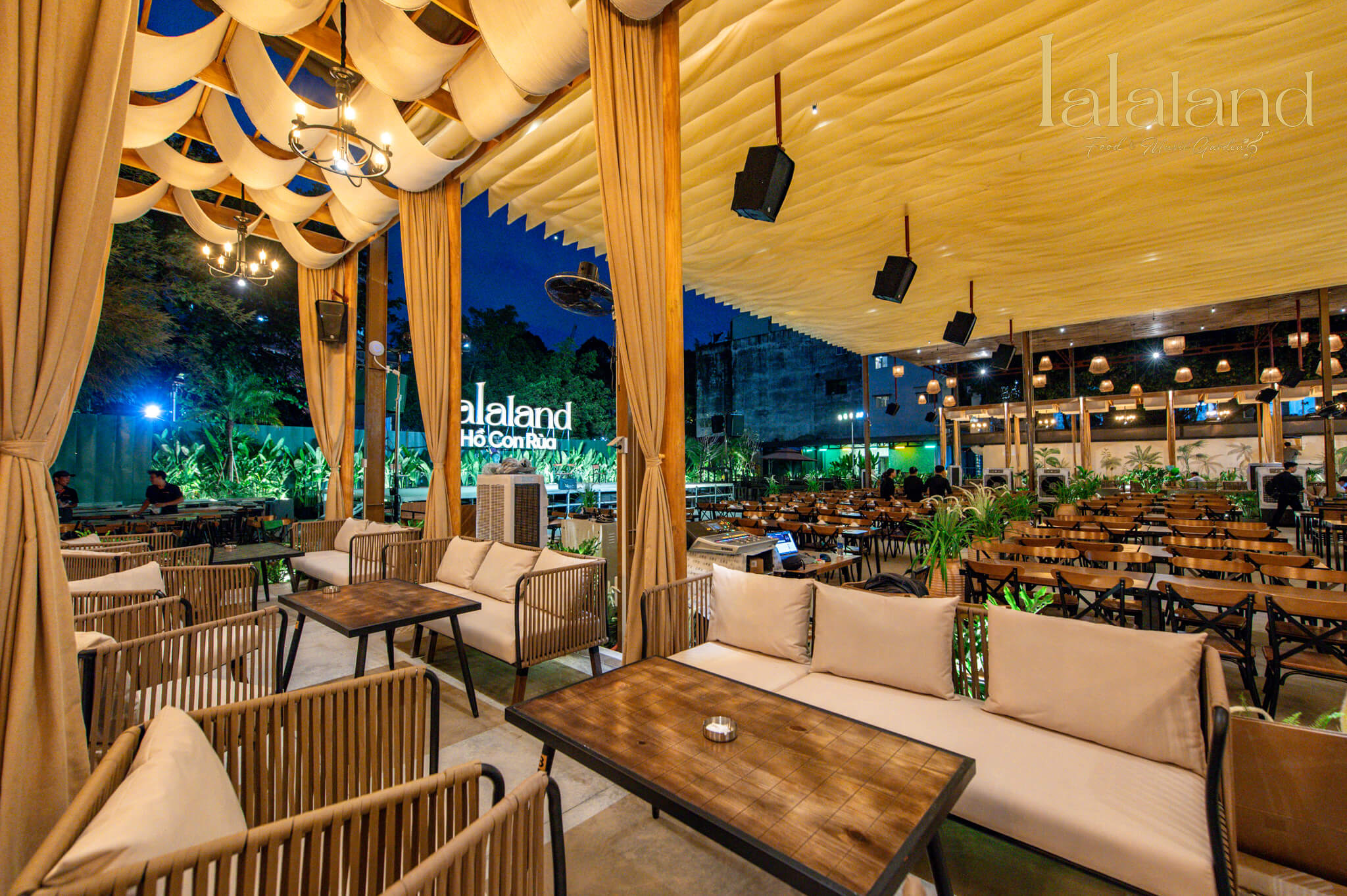 Không gian thực tế Khu VIP Lalaland Hồ Con Rùa